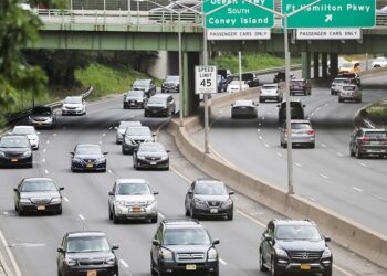 Car insurance rates surge again, keeping inflation elevated | Fox Business